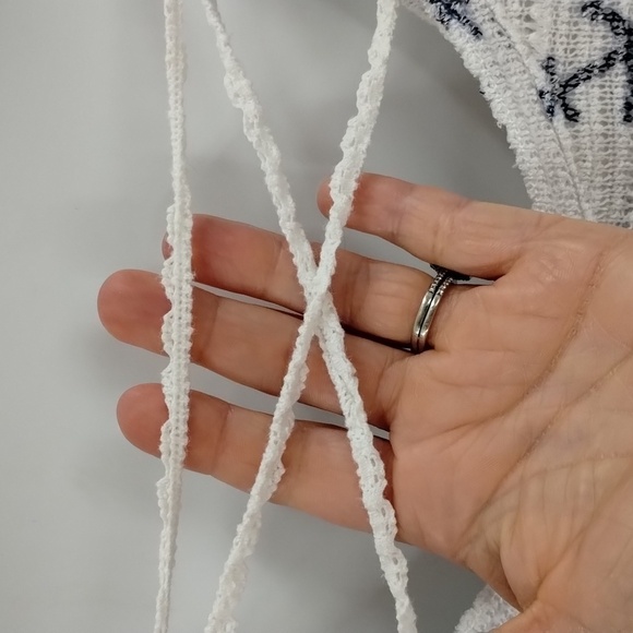 Almost Famous white nautical anchor print crochet feel top size large 3/4 sleeve - Picture 4 of 8